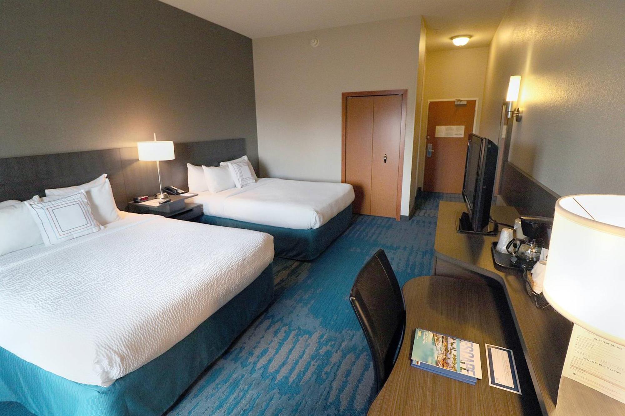 Fairfield Inn & Suites Des Moines Airport Bagian luar foto