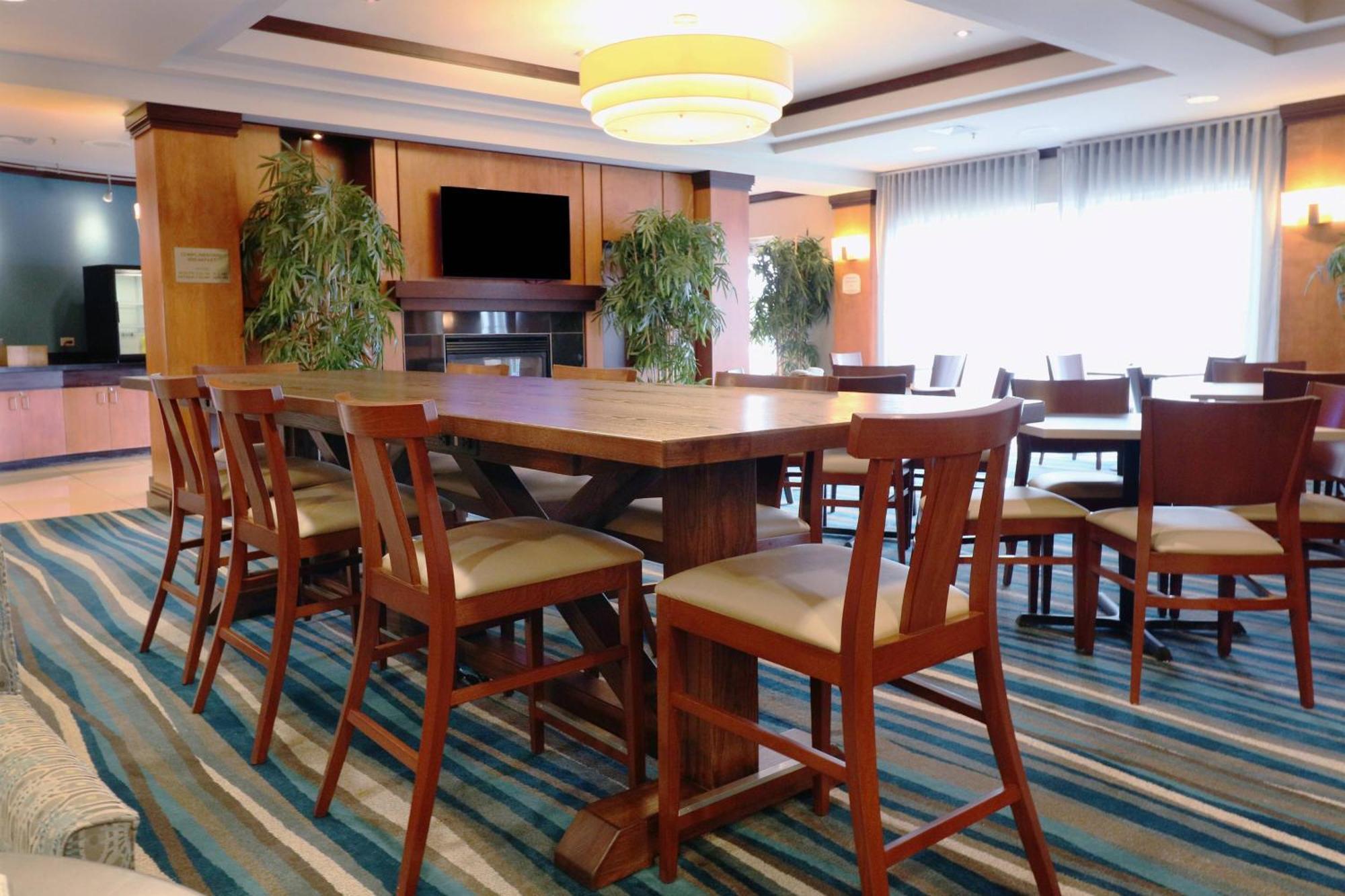 Fairfield Inn & Suites Des Moines Airport Bagian luar foto