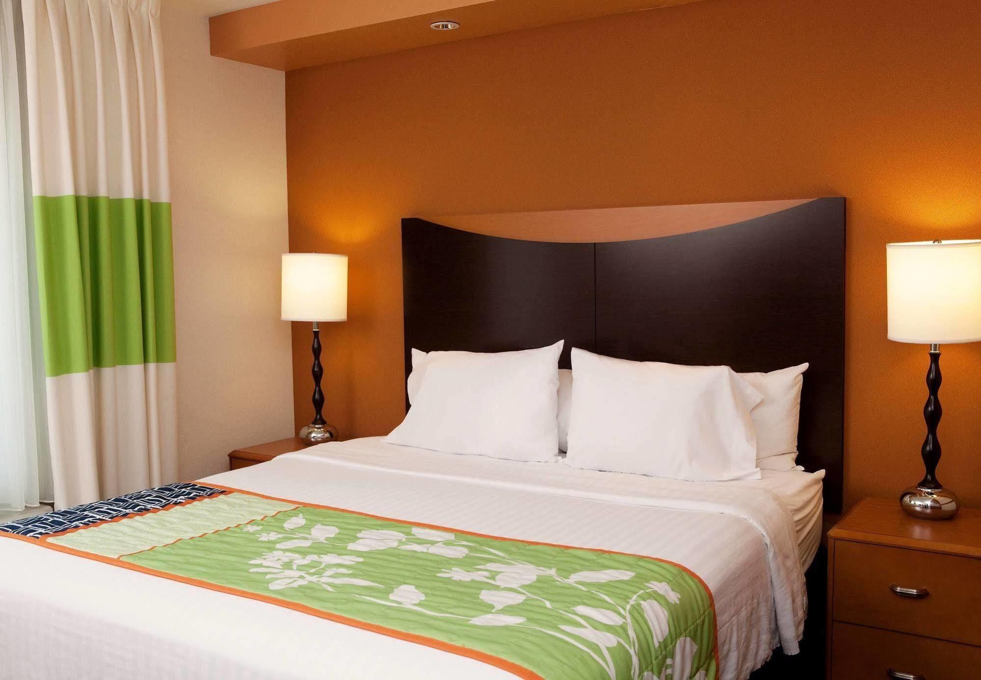 Fairfield Inn & Suites Des Moines Airport Bagian luar foto